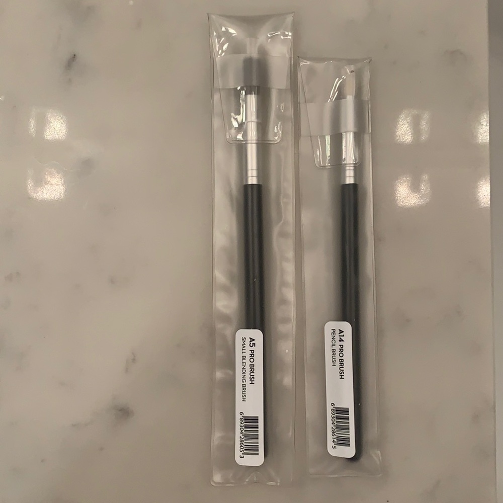 Anastasia Beverly Hills eye makeup brushes